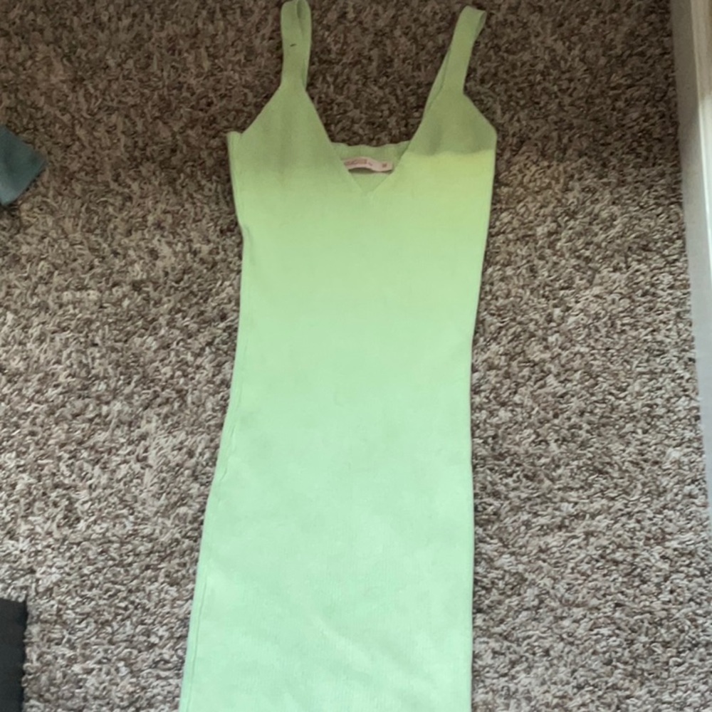 Like green mini tight dress with ribbed design! Size medium